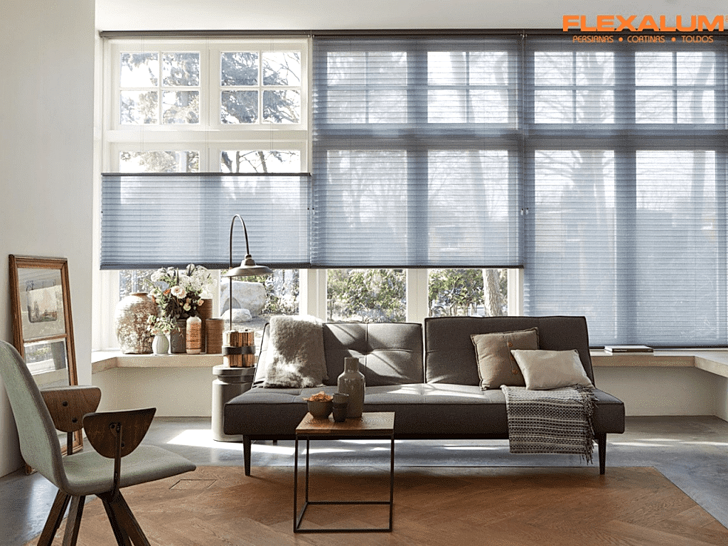 Cortina-celular-casa-luz-1024x768