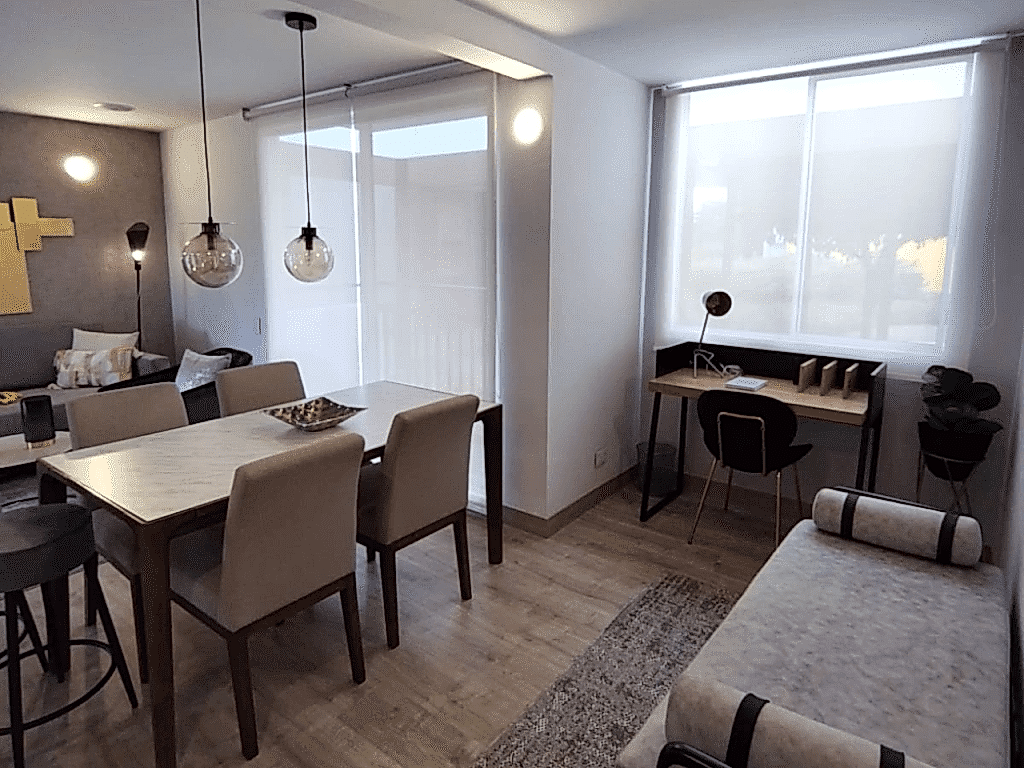 enrollable-screen-sala-blanco-1024x768