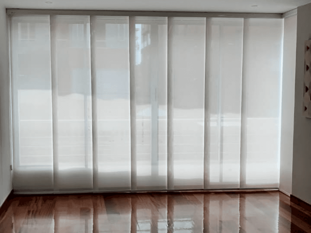 panel japones en scren balnco