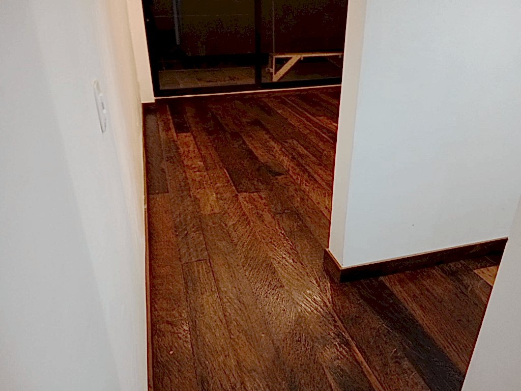 piso de madera rustica